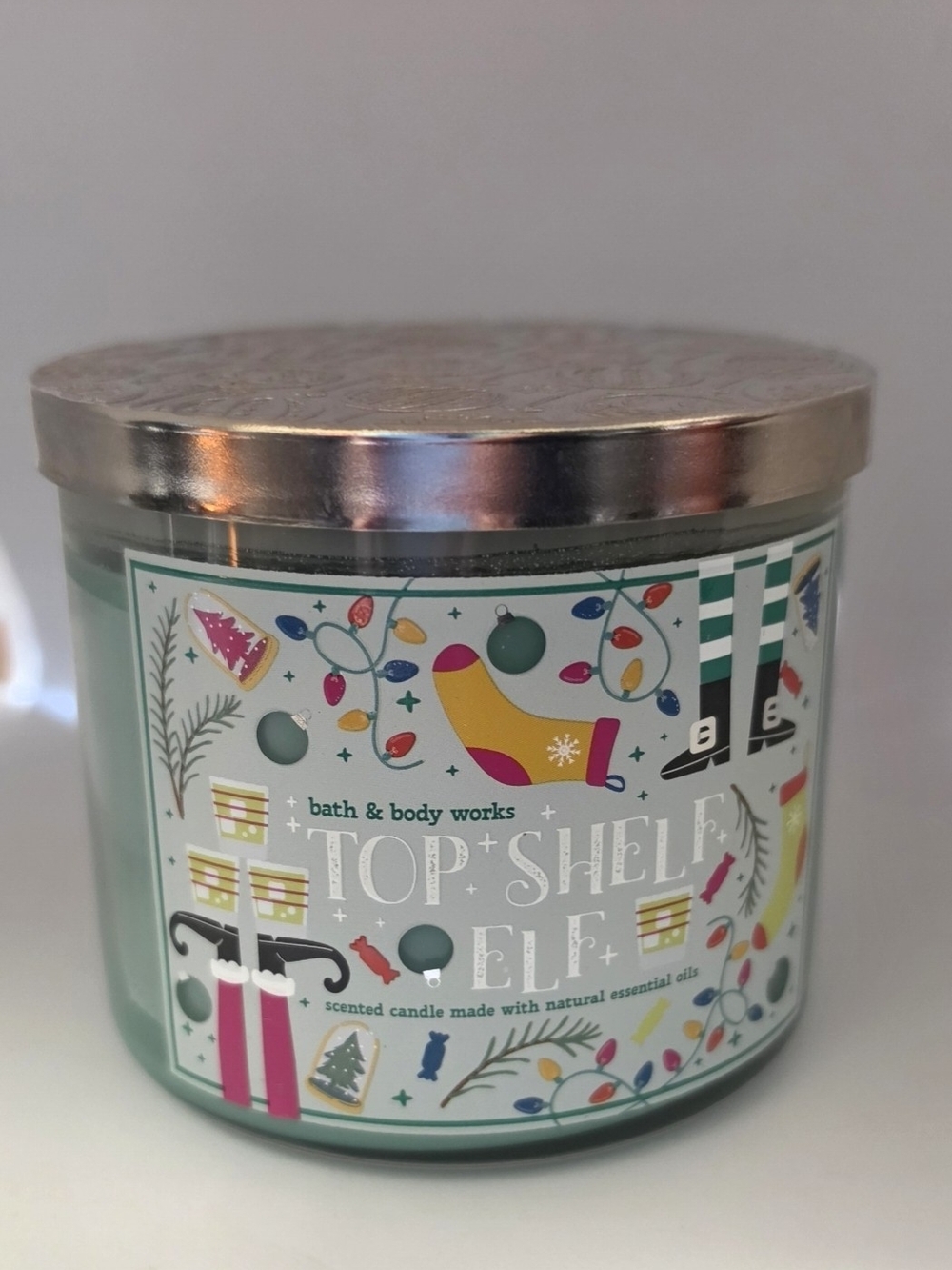 Bath & Body Works Top Shelf Elf Holiday 3 Wick Candle -NEW